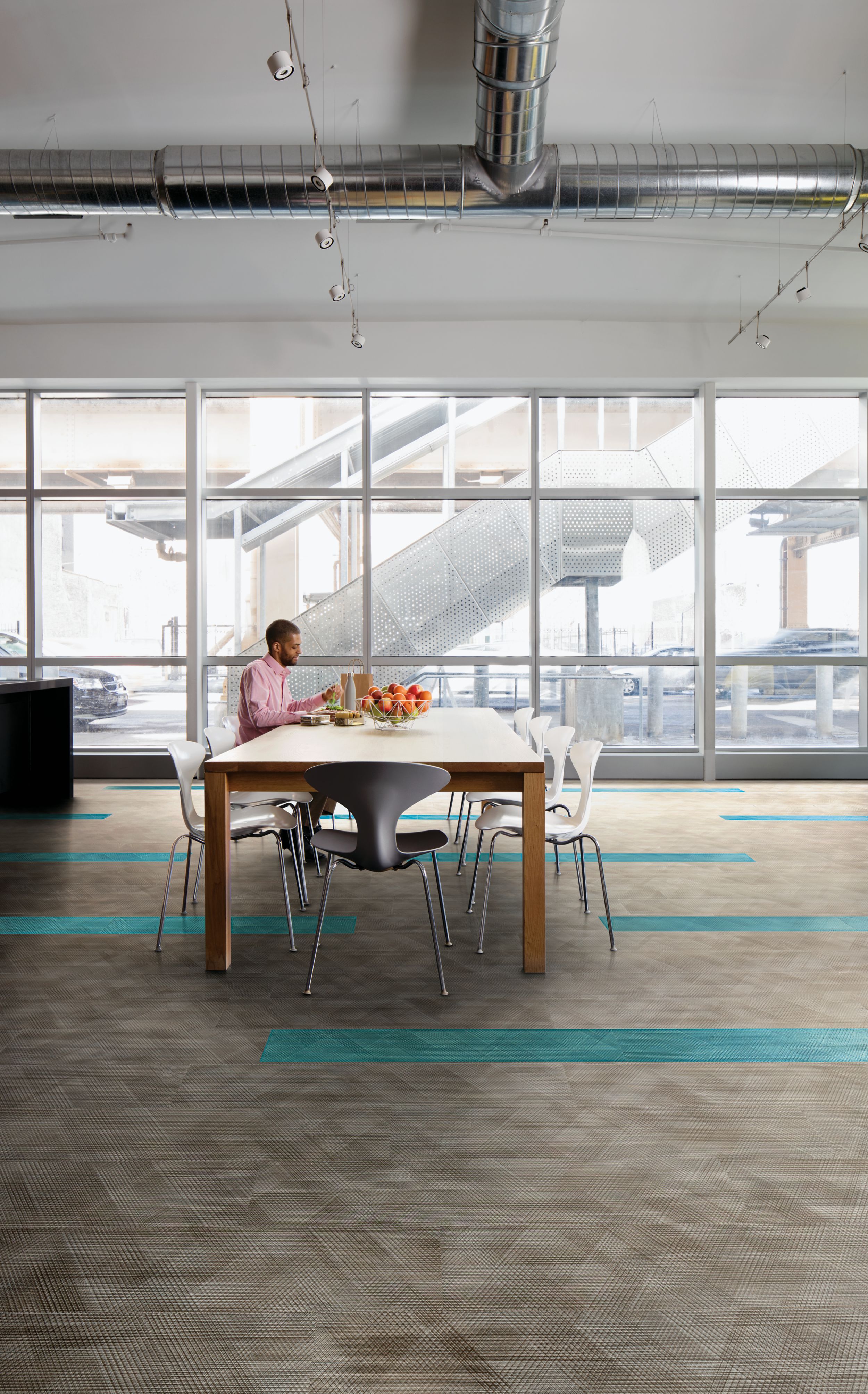 Interface Drawn Lines LVT in cafeteria setting with long table and chairs  número de imagen 9